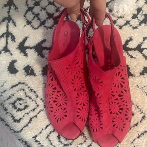 Arche Women's Bright pink Red Cutout Sandals